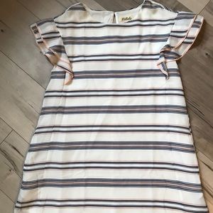 Listicle Baby Doll type dress with Pockets!!